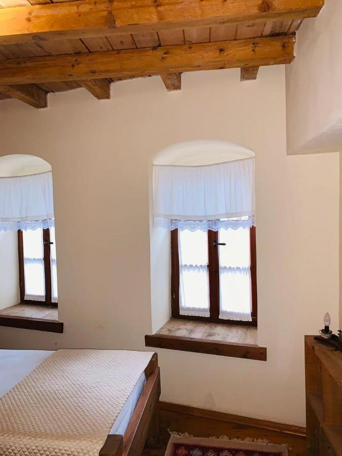 Guest House And Hostel Val-Mar Gjirokaster Exterior photo